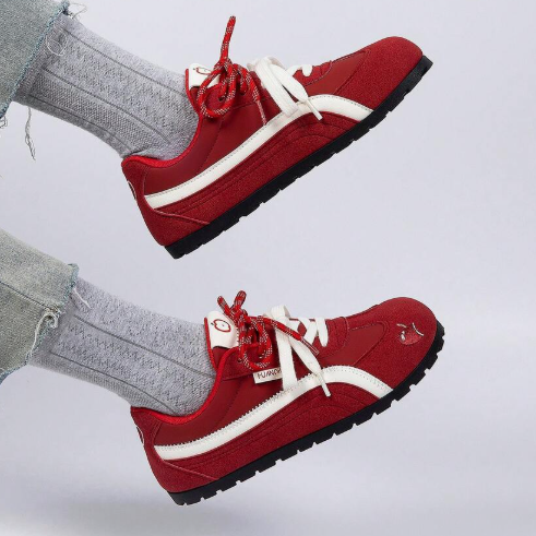 Zapatillas Red Pulse® | ESTILO Y COMODIDAD EN UN SOLO PASO